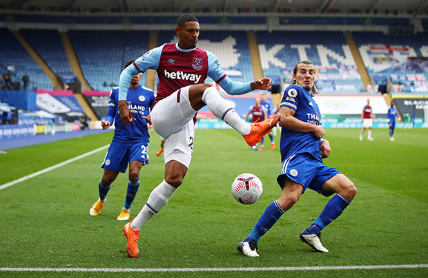 West Ham United Hentikan...