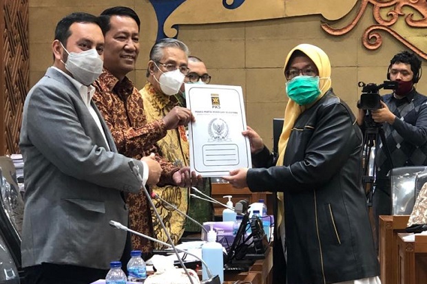 PKS dan Demokrat Tolak...