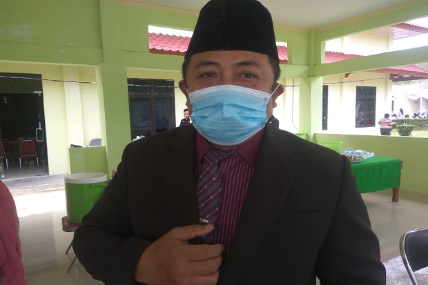 Senin Besok Pegawai...