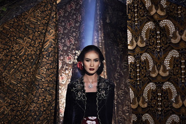 Adelle Jewellery Gelar...