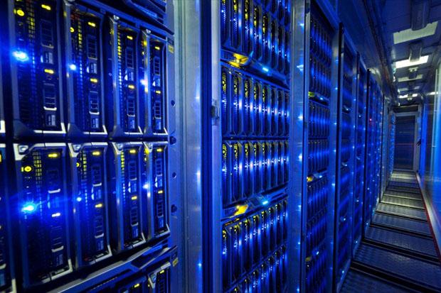 Solusi Hybrid Cloud...