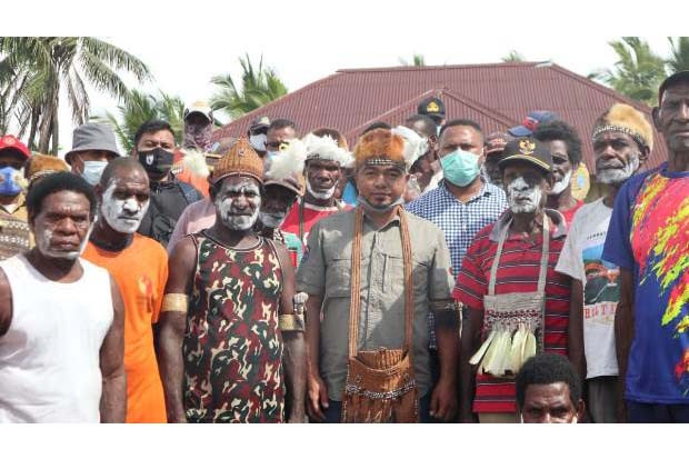 Forkopimda Asmat Sambut...