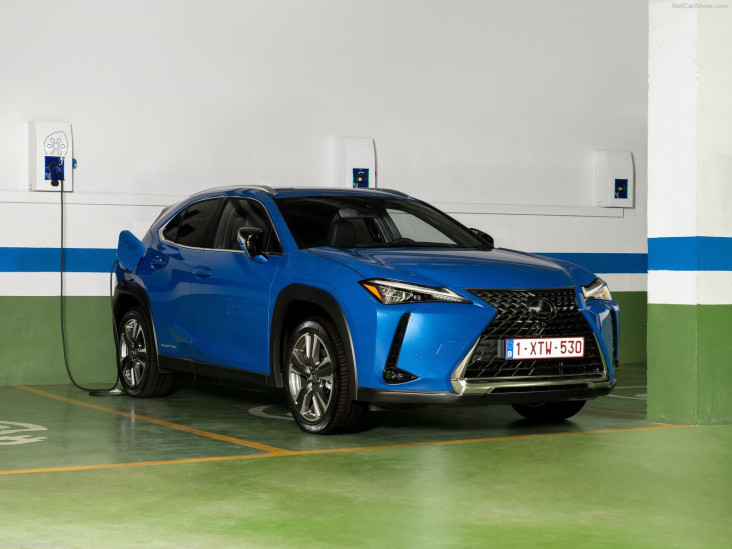Puas Bikin Hibrid, Lexus...