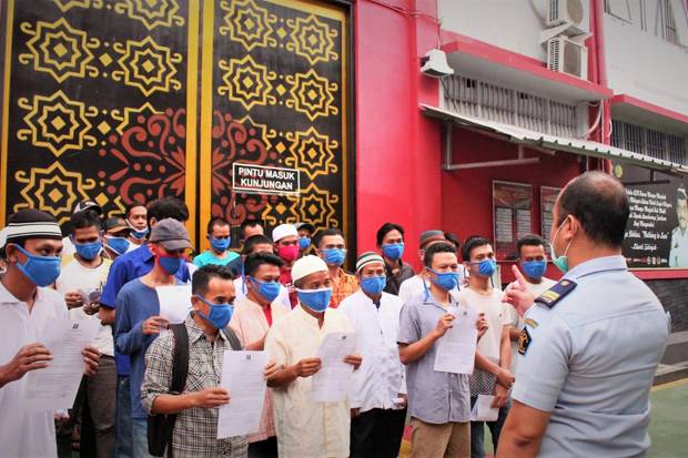 Tangani Napi Positif...