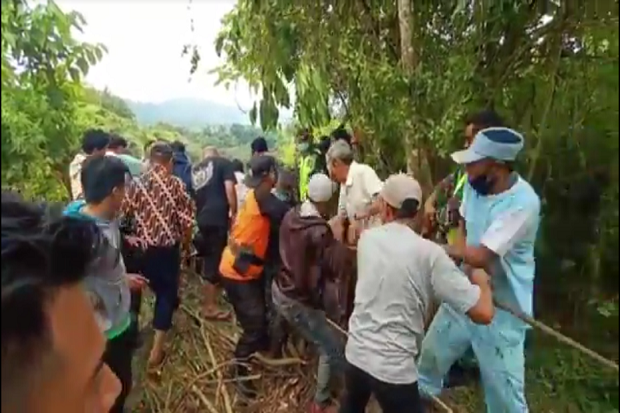 Konflik Keluarga, Pria...