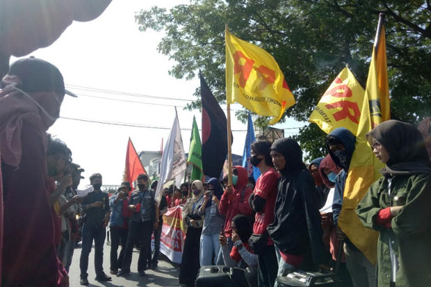 Mahasiswa Anggap Omnibus...
