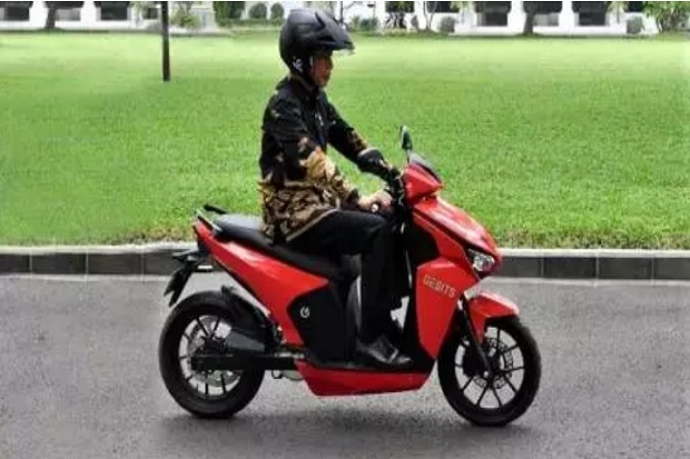 Jokowi Pergi ke Luar...