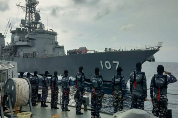 TNI AL-JMSDF Latihan...