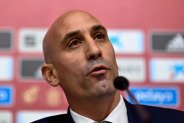 Spanyol dan Portugal...