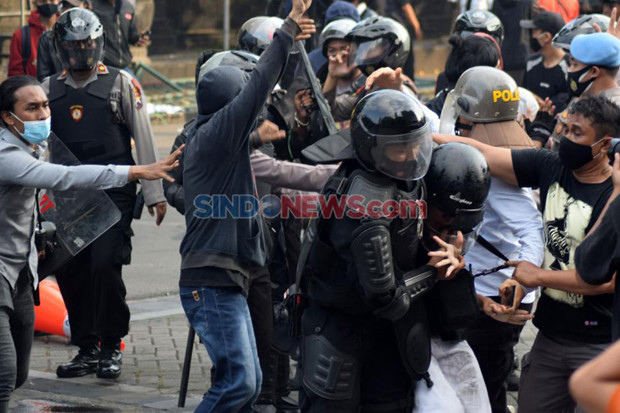 MPR Ingatkan Beda Sikap...