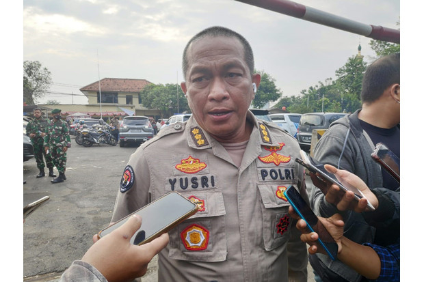 Polisi Akan Bubarkan...