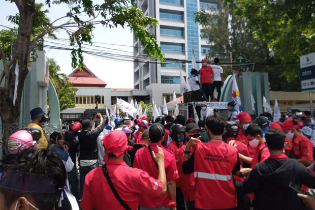 Serikat Pekerja PLN...