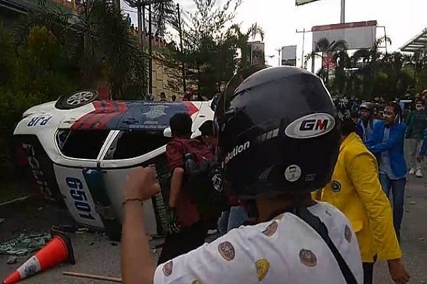 Demo Tolak Omnibus Law...