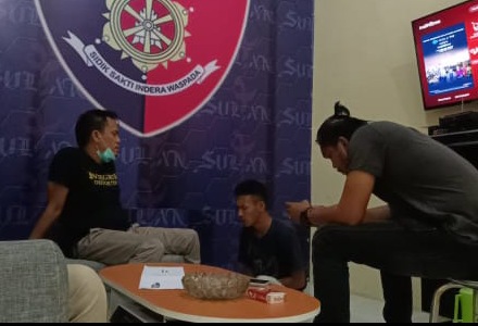DPO Tujuh Bulan, Komplotan...