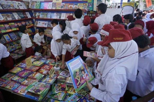 Kemendikbud Perkuat...