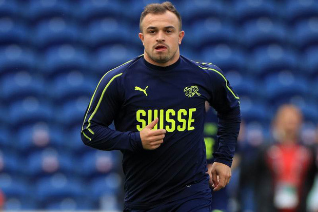Shaqiri Dapat Lampu...