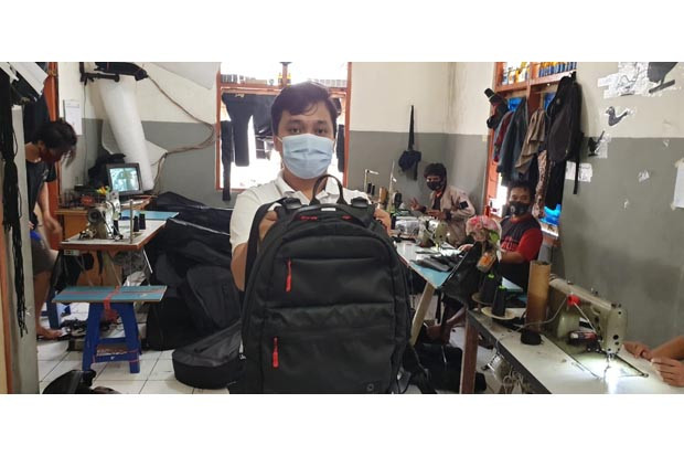 Perajin Tas Cimahi Mampu...