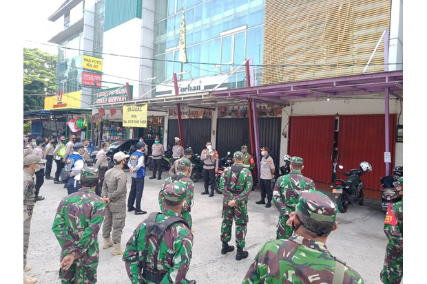 Polres Depok Kerahkan...