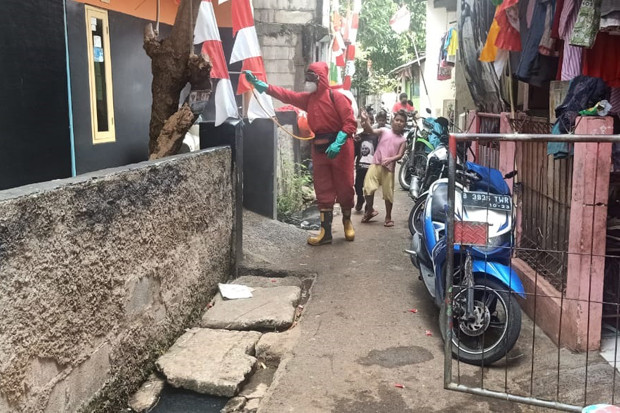 Damkar Jaktim Lakukan...