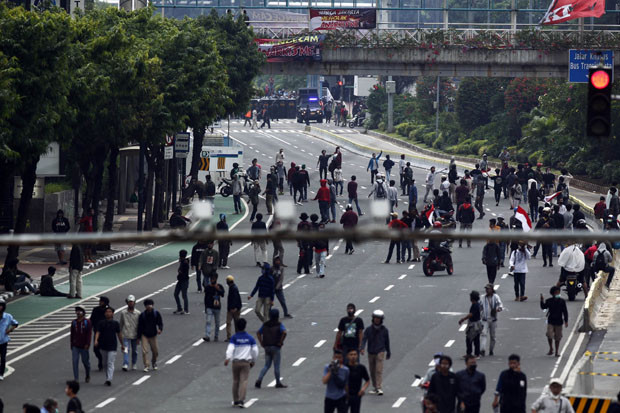 Aksi 1310, Polisi Tangkap...