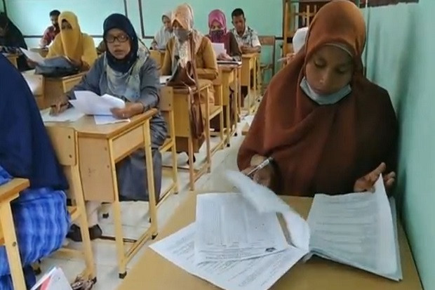 Di Tengah Pandemi COVID-19,...