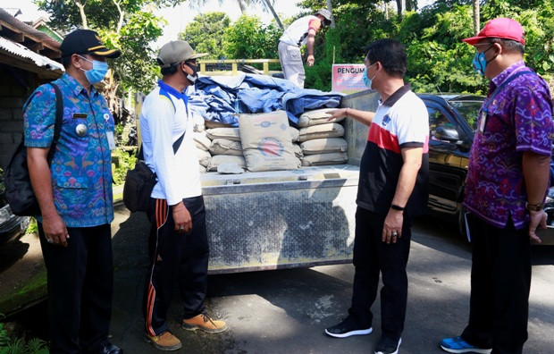 Bupati Suwirta Dukung...