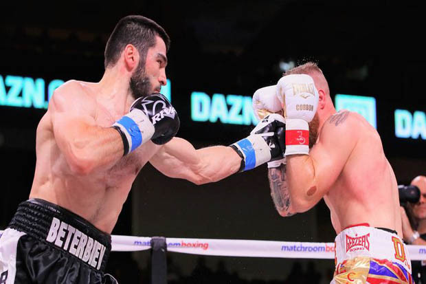 Dahsyatnya Duel Bivol...