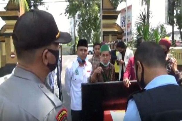 Cipayung Plus Merasa...