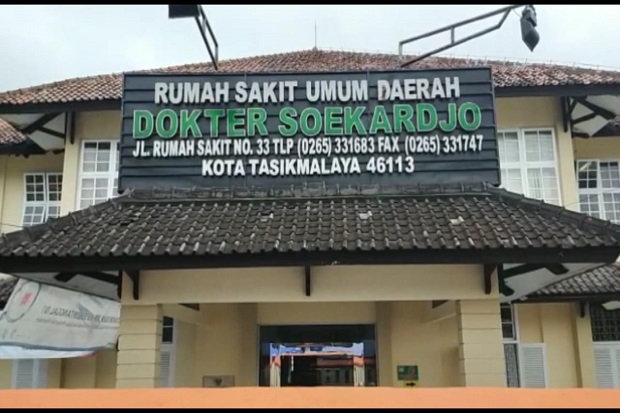 5 Tenaga Kesehatan Positif...