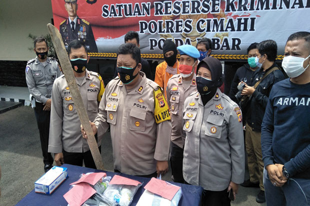 Pelaku Pemukulan yang...