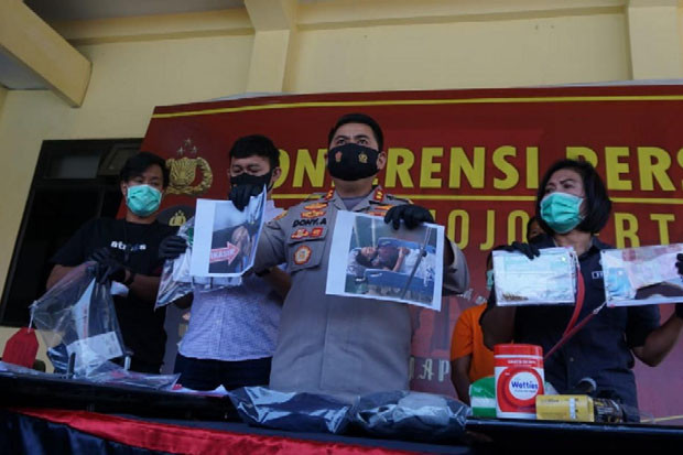 Spesialis Perampok Janda...