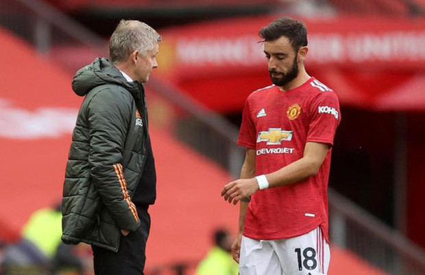 Bruno Fernandes Bantah...