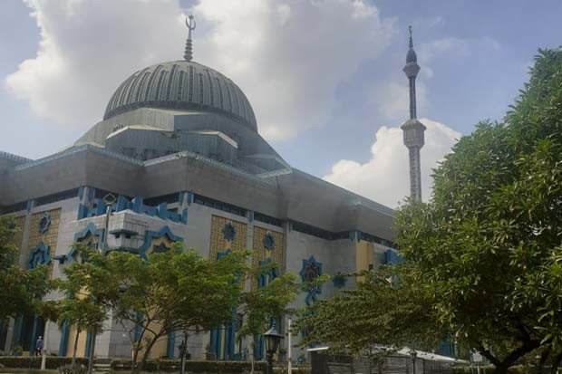 PSBB Transisi, Masjid...