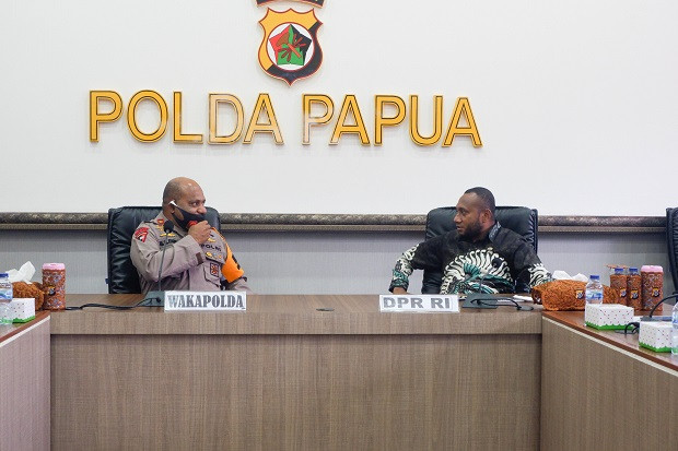 Anggota Komisi I DPR...