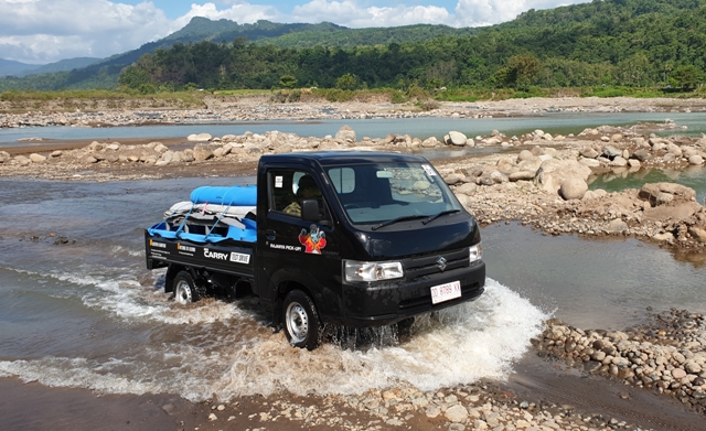 Suzuki Carry, Eskalator...
