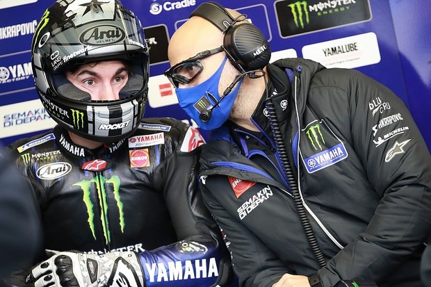 Vinales Kuasai FP 1...