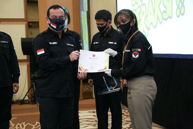 Regenerasi, Duta Damai...