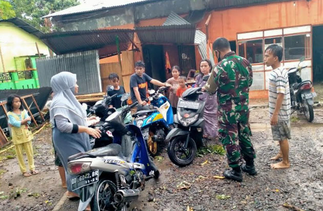 Puluhan Rumah Warga...