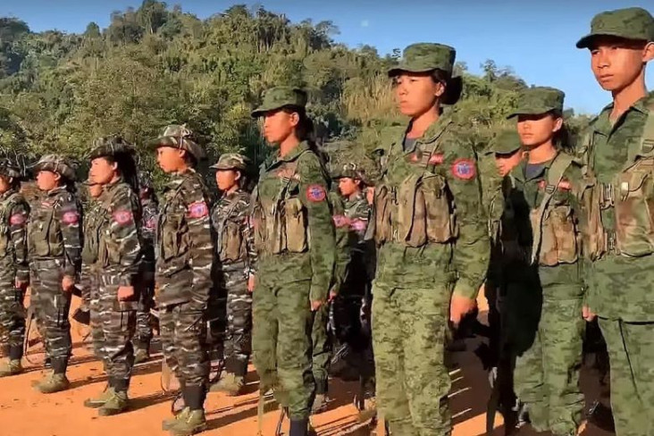 Pemberontak Myanmar...