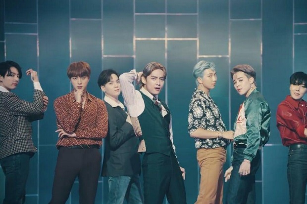 BTS Raih Rekor Baru,...
