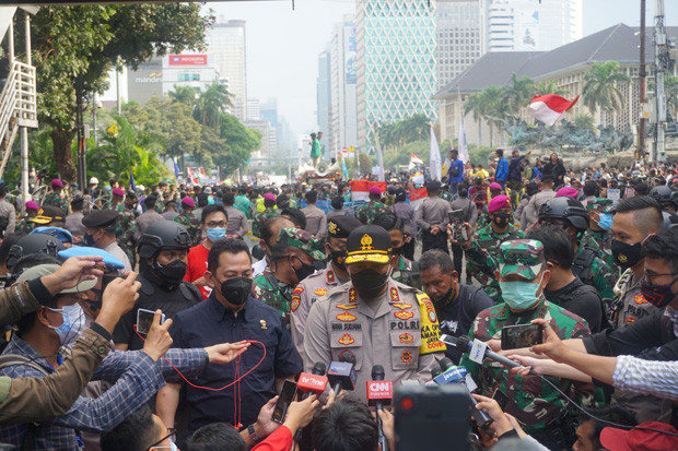 33 Orang Diamankan saat...