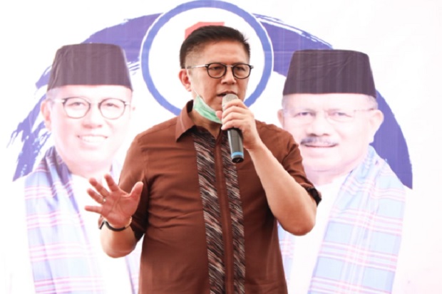 Mundur dari DPR, Tokoh...