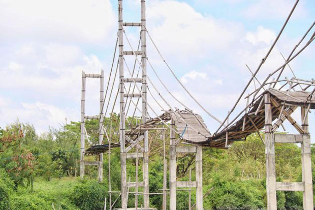 Jembatan Bambu Rp1,2...