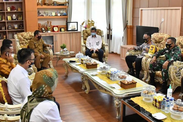 Pengungsi Banjir Bandang...