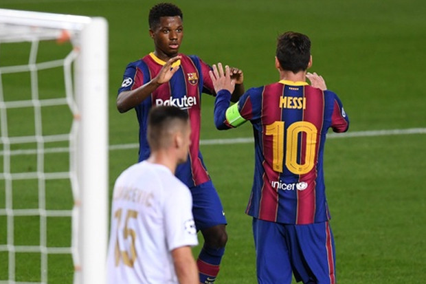 Sumbang Gol Barcelona,...