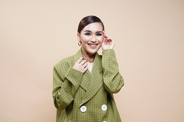 Ayu Ting Ting Guncang...