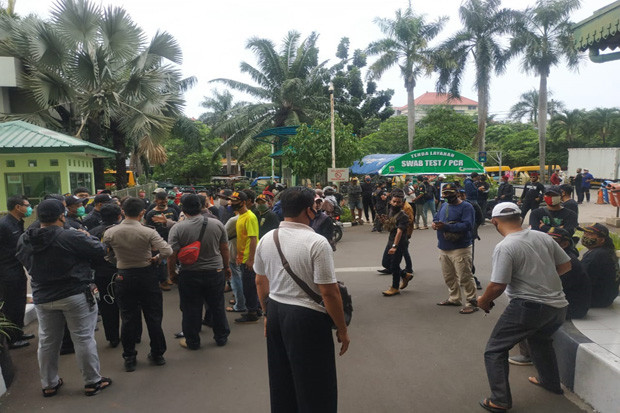 Kecewa Tangani Pasien,...