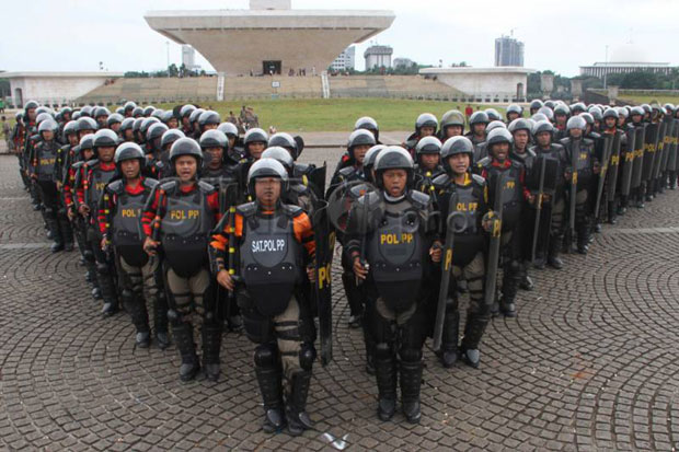 Satpol PP DKI Kerahkan...