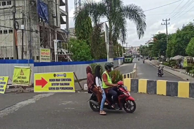 Aktivitas Pembangunan...
