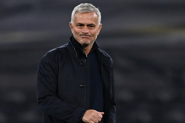 Tottenham Hotspur Menang,...